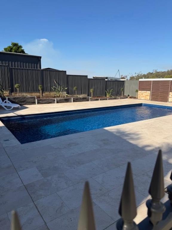 Swimming pool at River Gums Motor Inn